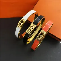 Braccialetti braccialetti per braccialetti per uomo da uomo Luxurys Non sbiadisce in acciaio inossidabile Lettera di logo Simple Pendant Silver Ploted Classic Women Designer Jewelry