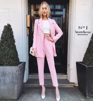 Pink Women Prom Suits Notched Lapel Wedding Gästkläder för Lady Tuxedos fotledslängd kväll formella blazrar en knappjacka och