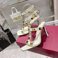 Designer V Sandals Fashion Valentinoity Rivet Ankle Strap Heel Slides Woman High Heels Shoes Luxury Leather dgxv