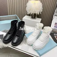 Designer Boots Women Monolith Shoes Ladies Black Brushed Leather Loafers Fur on Leather Boot Increase Platform Sneakers Cloudbust Shoe