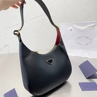 Tote Bag Luxurys Designers Sacs d'￩palsine femme Fashion Classic Handbags Limited Handbag High Capti Capity Travel Shoping Sac pratique tr￨s bien