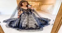 Gothic Bridal Wedding Suknianta 2022 z iluzją długie rękawy w piłka ballgown zanurzająca V 3D Kwiatowa szata de Mariee Black Vestidos