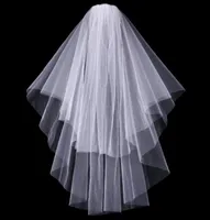 Дешевая изысканная короткая свадебная вуаль сетки Twolayer Shart Sward вуаль с расчесыванием кончика пальцев.