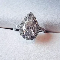 Anel de promessa feminina de luxo 925 Corte de pêra de prata esterlina 3CT CZ Rings de mão de casamento de noivado para mulheres jóias de declaração de noiva3760572