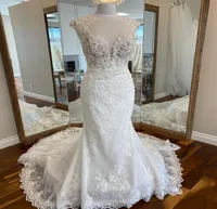 Romantic Lace Wedding Gowns 2022 Stunning Bridal Dresses Mermaid Jewel Neckline Court Train Garden Castle Real Image Ivory Vintage
