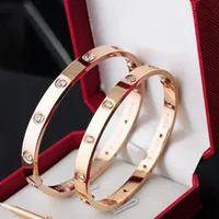 Designer Classic 5.0th Love Bracelet Bangle For Woman Man Titanium Steel Screw Screwdriver Luxury Bangles Bracelets 18K Gold Jewelry Never Fade
