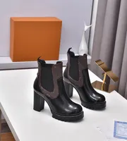 2023 Guida pelle Leather Women Ankle Boot ricamato Piattaforma di Laureate Martin Boots Cuffi Star Trail Cadles Boots Stivali