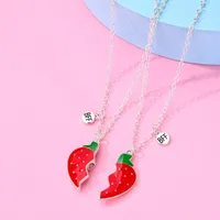 Chains 2 Pieces Set Friends Magnetic Half Heart Pendant Strawberry Necklace Bff Ladies Girl Friendship Jewelry Dropship