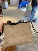 Designer Bags Woman's Handbag Loew's Cushion Tote Bag Underarm Large Capacity High Sense Luxury Leisure Level Shoulderbags