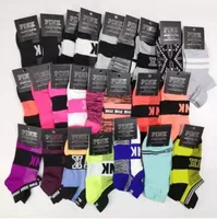 Met tags roze zwarte sokken volwassen katoenen korte enkel sokken sport basketbalvoetbal tieners cheerleader nieuwe sytle girls dames sock gg0223