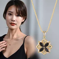Necklaces Fashion Rotatable Four Leaf Clover Necklace Pendant Lucky Grass Clavicle Chain Women Girl Birthday Mother Day Gift