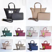 Women Luxurys Designers Handbags wallets Crossbody card holder Purses Shoulder Bags Totes Purses wristlets Clutch 2 Pcs set185O