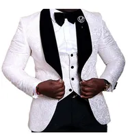 Custom Made Groomsmen Shawl Velvet Lapel Groom Tuxedos Side Vent Men Suits WeddingProm Man Blazer JacketPantsTieVest 9788225