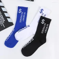 Men's Socks Street Wear Korean Fashion Men Harajuku Style Lettered Hip-Hop Sport Skateboard Middle- Tube Cotton