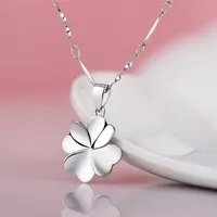Necklaces S999 Four leaf Grass Silver Necklace Women's Ins Small Style Design Versatile Jewelry Pendant