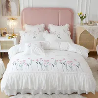プリンセス寝具セット韓国スタイルピンクのチューリップ花刺繍ベッドクロスクイーンキングサイズレースコットンコットンカバーベッドシート枕カバーソリッドカラーホームテキスタイル
