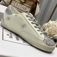Ilikeshoes Mc Queens Trendy Casual Go1dens Shoes Roller Skates 2022 Spring Star Used Star Small Dirty Women Sud Corea di Sud Skates Elevated Skates Fashion YD1R