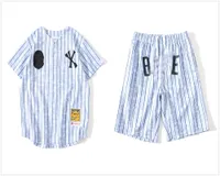 デザイナーの服の男性セットトラックスーツ野球トラックスーツルーズフィッティングプルオーバーサメTシャツカモフラージュスポーツメンズ衣料品特大のハイストリートC2
