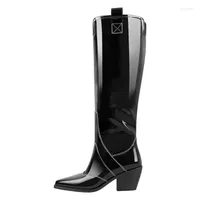 Bottes 2023 Spring and Automn Fashion Design Chaussures pour femmes Cuir brevet￩ Toe Toe C￩der Rubber Brand