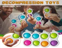 100PCSDHL Push Bubble Fidget Sensory Key Ring PooIts Toys Keychain Kids Adult Novel Squeeze Bubbles Puzzle Finger Fun Game Fidge5014461