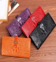Women Fashion wallets leather clutches crocodile grain 19x9x3cm hasp fastner one zipper pocket inner Luxury quality3185563