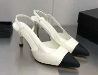 Повседневная обувь для брендов дизайнерские обувь для женщин 2022 Новая мода Color Contrast Baotou Сандалии с толстыми высокими каблуками и тонкими каблуками
