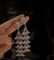 Luxury Geometric Water Drop Crystal Earrings For Women Long Tassel Shining Rhinestone Dangle Personality Party Jewelry Chandelie7640365