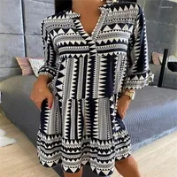Casual Dresses Autumn Women's Clothing Rekommenderade l￥ng￤rmad V-Nack Fashion Straight Ethnic Young Ladies Dress.