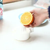 Juicers Juice Extractor Kitchen Manual Orange Juicer Citrus Squeezer Plastic Fruit Tool Mini Blender Accessories Portable