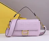 7a Handbag Woman Baguette Gran capacidad NUEVA F LOGO BAG DE LOGO Diseñador de cuero de vaca Importado 2022 Tofu Bolsa de tofu