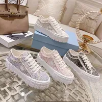 Autumn and winter 2022 New casual shoes Triangle beggar feng shui sail washing cloth women's shoes sponge cake thick sole biscuit shoe retro