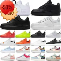 running shoes Men Women Utility Triple Black White Pale Ivory Candy Solar Red Pixel Green Spruce Aura Mens Sports Sneakers Size 36 -45