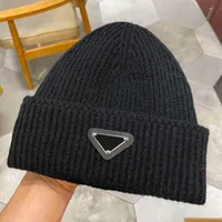 Beanie Skull Caps Winter fashion men's and women's bucket hats wool flanging women's knitted antifreeze caps