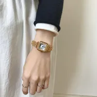 Wristwatches Retro Small Square Watch Light Luxury Niche Diamond Ins Quartz Female
