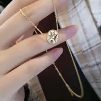 pendants D family Dijia compass Pendant and luxury creative six pointed Fritillaria star geometric Necklace Silver241v