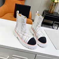 New Autumn and Winter Boots Vintage and Classic Electric Embroidery Round Toe Ankle Boots Size 35-39