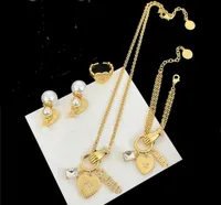New designed Retro Brass Love heart Dangle ladies bracelet Stud Earrings Female D Letter lovely Heart Shaped women Necklace Designer Jewelry sets CYS -01