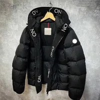 Monclair Classic Men Fashion Designer de lujo Marca Down Jacket Parkas Man Epaulettes Trend Winter Winter Warm Cotton Ca￭das al aire libre