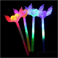 Impreza przychylność dzieci serdeczne flash kicie LED Crystal Ball Glow Piękne ekologiczne światło Light Sticks Nowe wzory 2 4 J1 Drop dostawa dhlwm