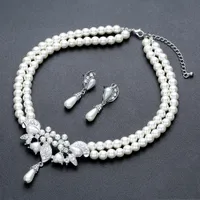 Juegos de joyas de perlas nupciales clásicas Collares de perlas Pendientes de boda para mujeres Fiesta de graduación 2023