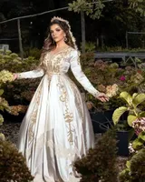 Elegant Moroccan Kaftan Evening Dresses With Detachable Overskirt 2023 Gold Appliques Long Sleeves A-Line Celebrity Party Gowns Arabic Dubai Abaya Ivory Prom Wear