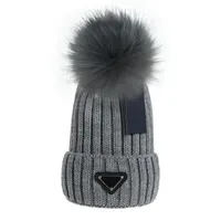 Luxury Winter Knited Designer Gaanie Cap Hats ajustados Hats Unisex Casual Gorros Capas de calavera al aire libre Bonn￳n PP-2