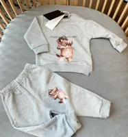 Crian￧as Costas para Crian￧as Crian￧as Definidas Marca de Autumn Spring Roupa Baby Roupa Crian￧a menina Designers Kid Infants Sportswear Costume