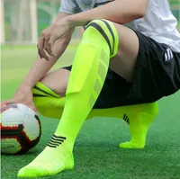 Novo cole￧￣o de meias Hosiery Comfot Men's Soffot Cotton Soccer Socks para esportes ao ar livre