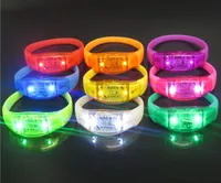 موسيقى التحكم في الصوت المنشط الصوتي الإضاءة LED سوار وميض تضيء UP Bangle Wristband Club Bar Bar Cheer Luminous Hand Ring Glow Stick Night Light