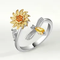2022 Popular Sunflower Crystal Butterfly Women Rotatable Ring Copper Plated Platinum Female Zircon Decompress Open Resizeable Finger Jewelry Birthday Gift