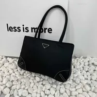 مصمم حقائب PRA New Paris أقل هو حقيبة حمل كبيرة أكثر سعة كبيرة للنساء تنقل الكمبيوتر الكتف نايلون Handbag Hopings 8SSL