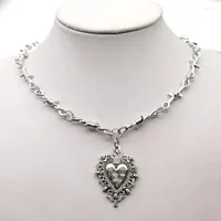 Pendant Necklaces Gothic Vintage Sacred Heart Charm Necklace For Women Fashion Pagan Witch Jewelry Gift Personality Thorns Chain Angel