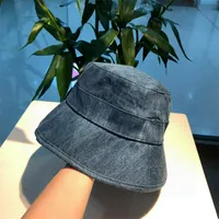 Huxurys Brand Blue Bucket Hats C Lettern Womens Mens Premium Designer Fisher Hat Autumn Fedora Fitred Winter Caps Warm Men Sun Protection