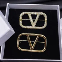 Brand designers de diamantes broches para mulheres luxuosas j￳ias douradas pinos de acess￳rios de vestidos femininos broches pinos vestidos de vestidos